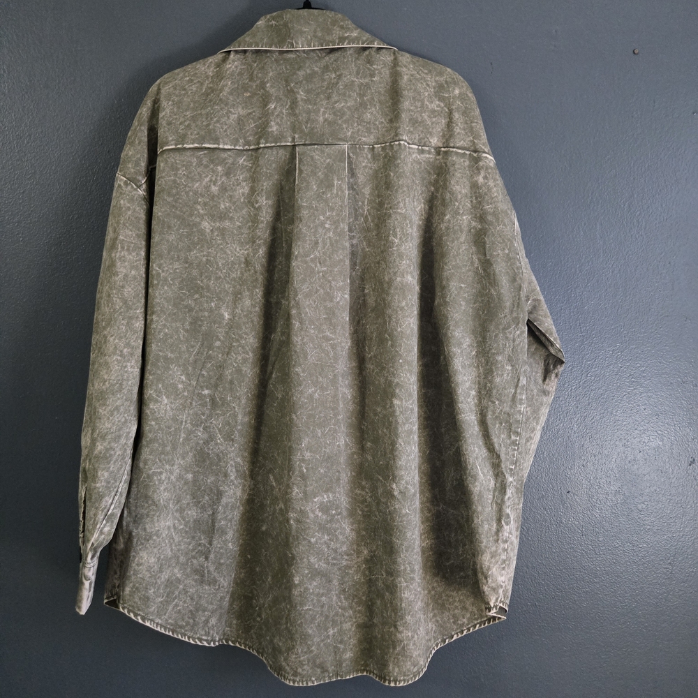 Zenana Olive Green Button-Up Acid Wash Shirt Jacket Women's 1X - Picture 4 of 7